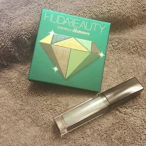 Huda Beauty Eyeshadow/Estee Lauder